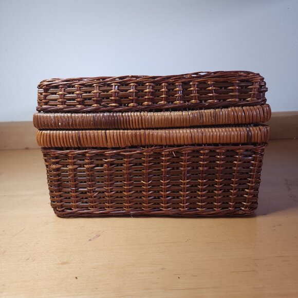 Vintage Picnic Basket Wicker Bamboo Suitcase Woven Lid Latched Mid Century - Picture 5 of 10